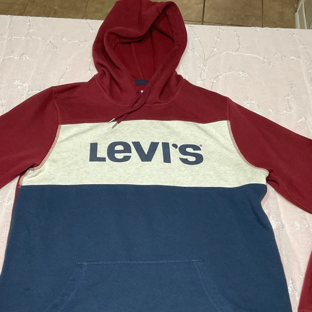 Levi's Men's Red and Blue Hoodie